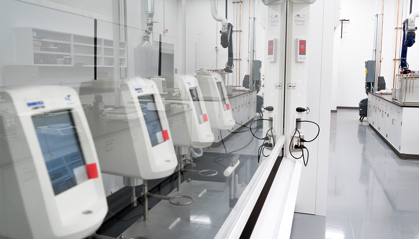 Analysing Materials machines in a lab